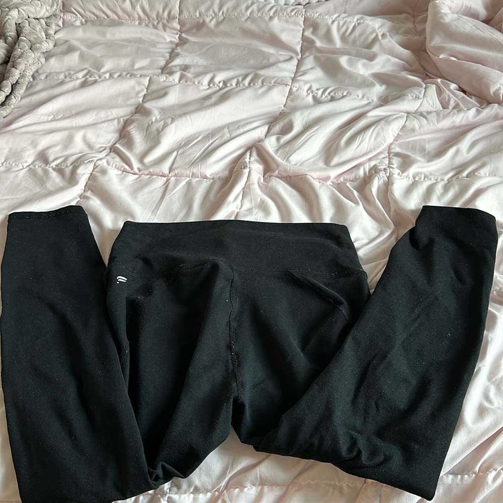 Black Fabletics leggings